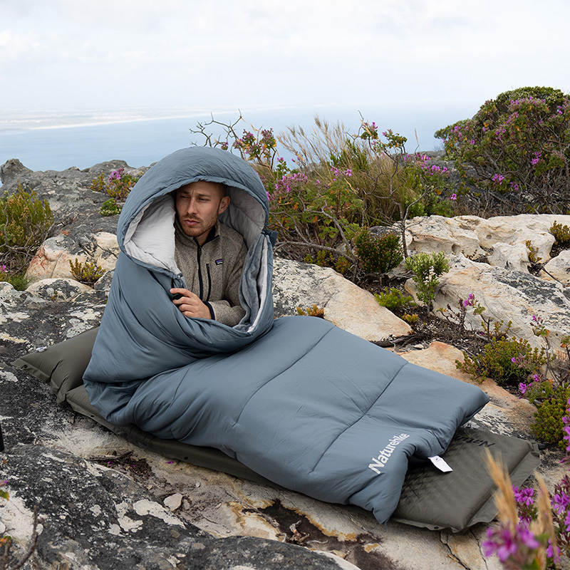 Naturehike spací vak BE400 s vyhrievaním 2,94 kg - krémový
